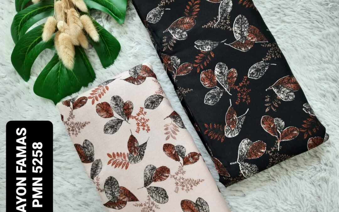 Kain Rayon vs Polyester: Perbandingan, Kelebihan, dan Kekurangan